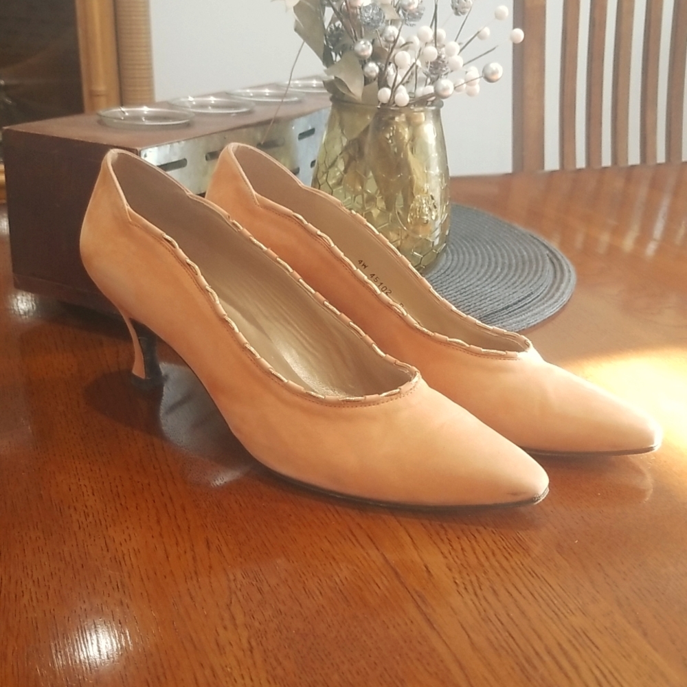 Stuart weitzman heels size 10
